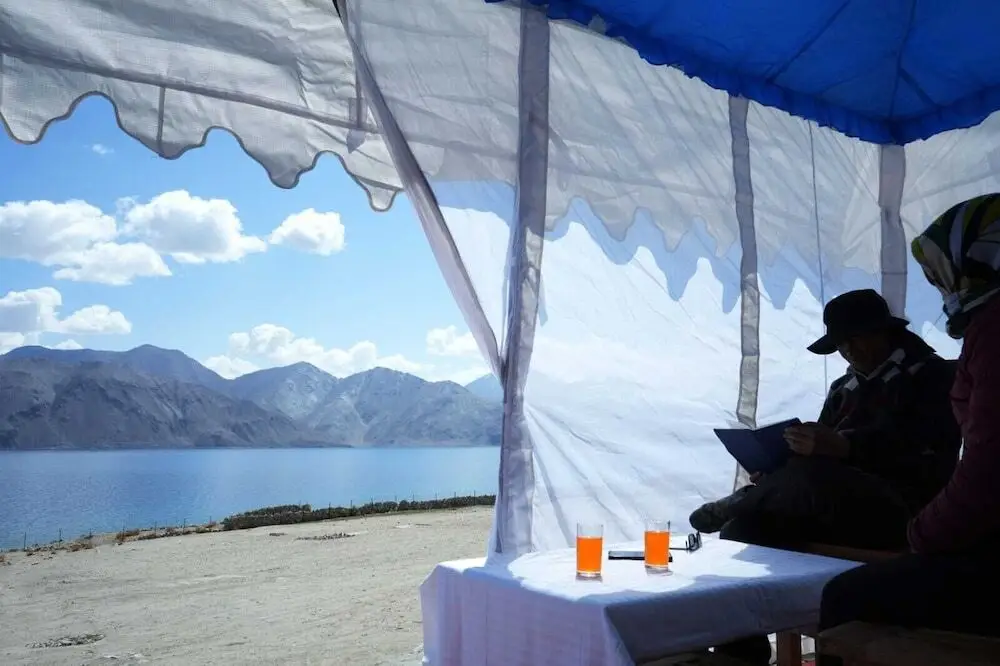 Лукунг: Martsemik Camp Pangong Lake