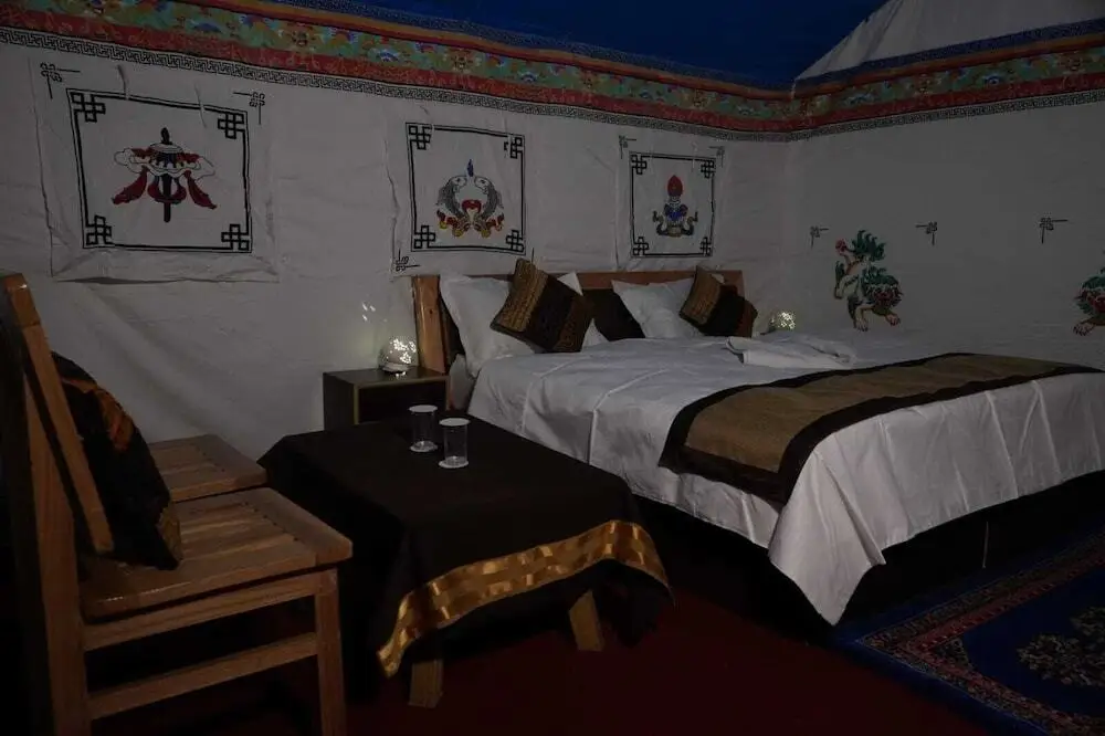 Лукунг: Martsemik Camp Pangong Lake
