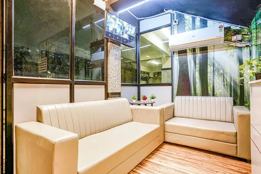 Хидерабад: FabHotel Eminent Suites Banjara Hills