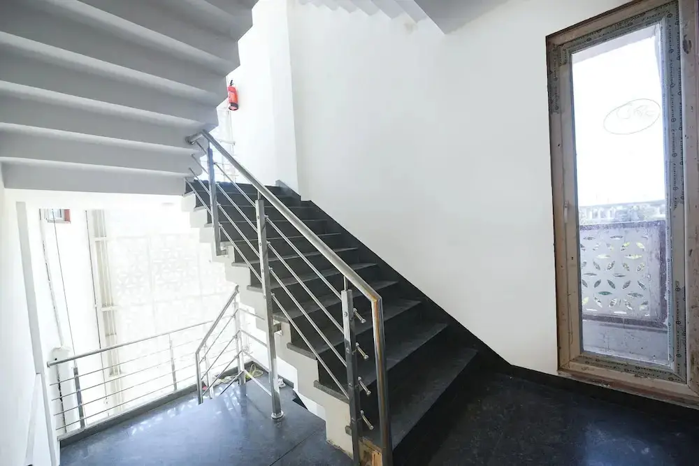 Нью-Дели: Fabhotel Prime Arjun Luxury Rooms Near Yashobhoomi