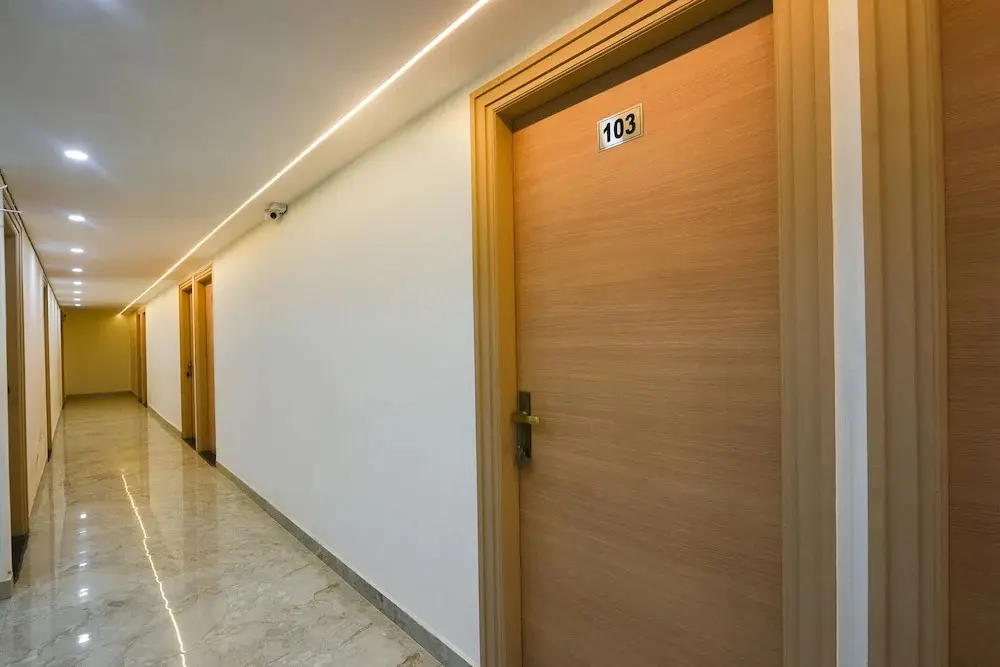 Нью-Дели: Fabhotel Prime Arjun Luxury Rooms Near Yashobhoomi