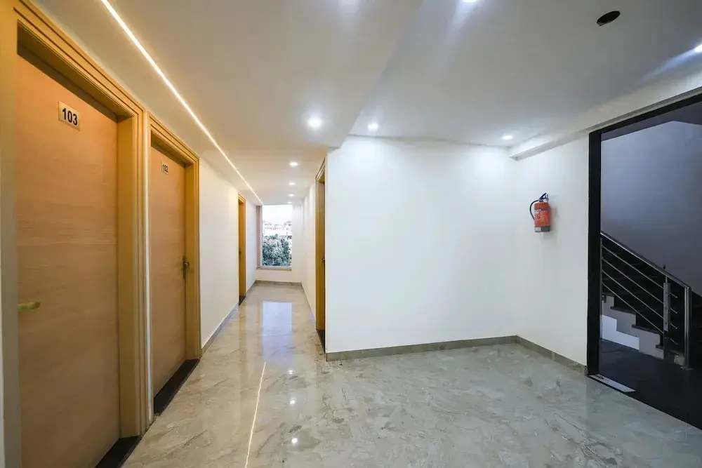 Нью-Дели: Fabhotel Prime Arjun Luxury Rooms Near Yashobhoomi
