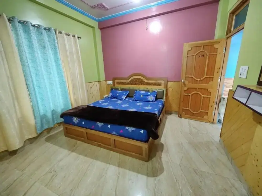 Касоль: Majestic Mountain Bhaiji Guest House