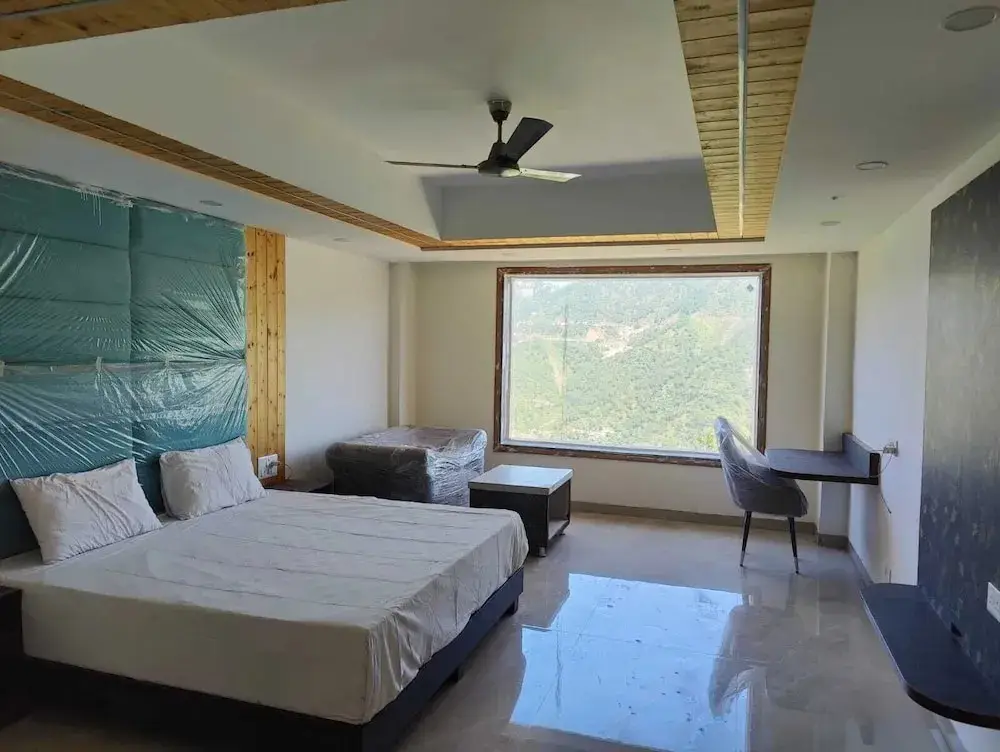 Солан: Playotel Resort Kasauli