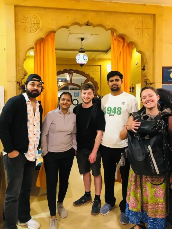Джайсалмер: Jaisalmer Hostel Crowd