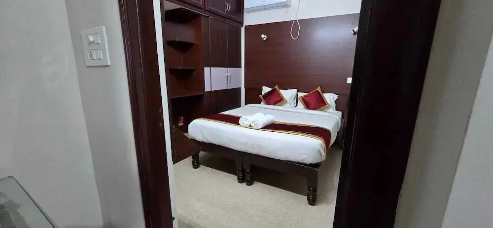 Коимбатур: PPH Living Arvind Inn