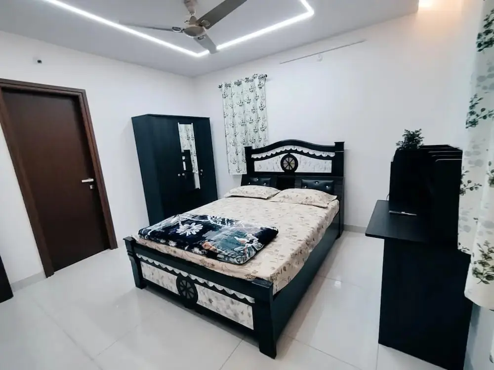 Хидерабад: Zenith Paradise-luxurious 3BR Apartment