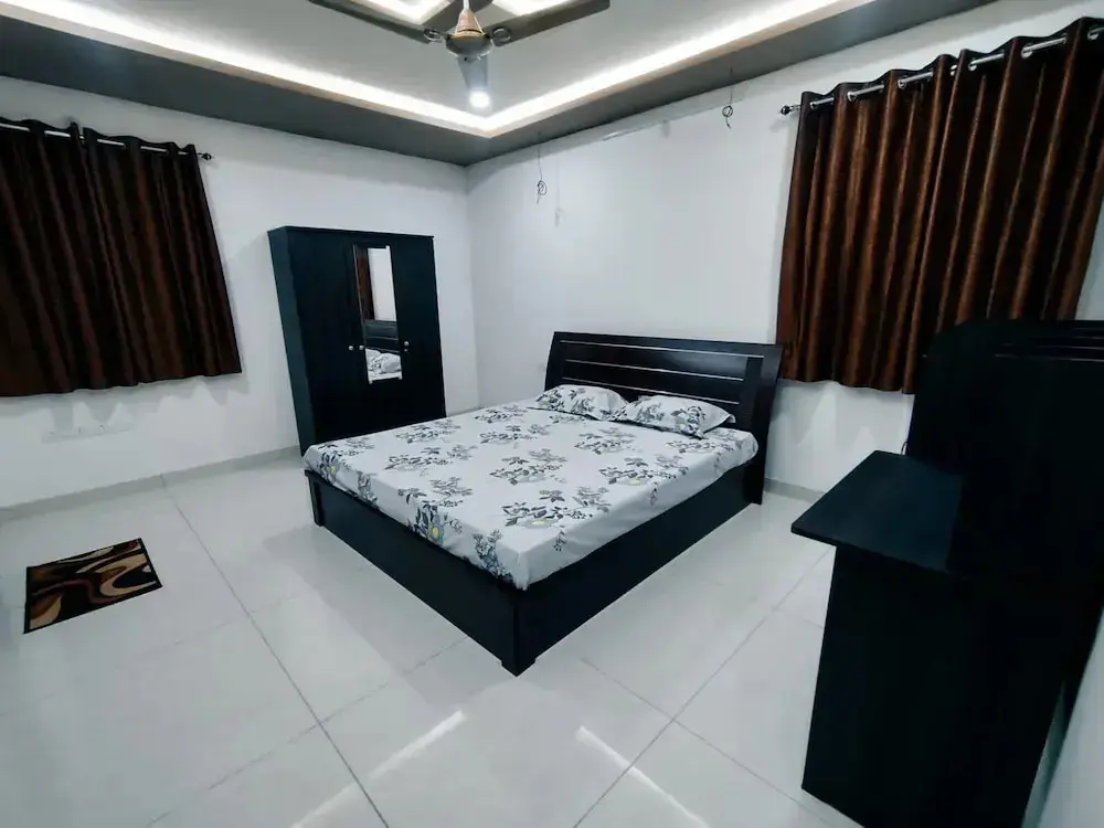 Хидерабад: Zenith Paradise-luxurious 3BR Apartment