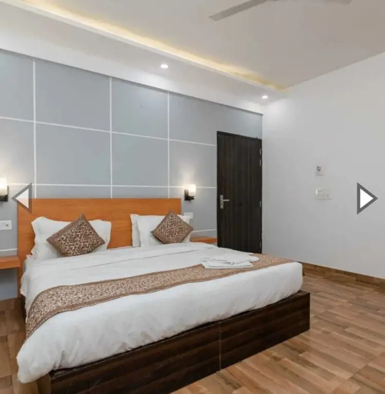 Гуруграм: Saavi Hotel Sector 10