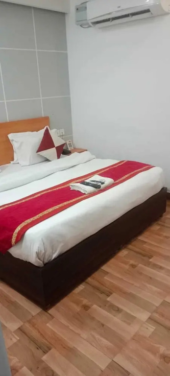 Гуруграм: Saavi Hotel Sector 10