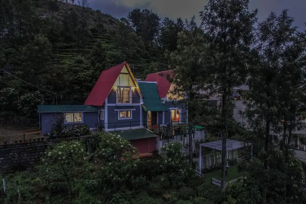 Ути: Chalet In Tea Gardens