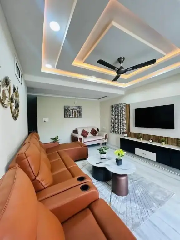 Хидерабад: Shreshtam Apart Hotel Gachibowli