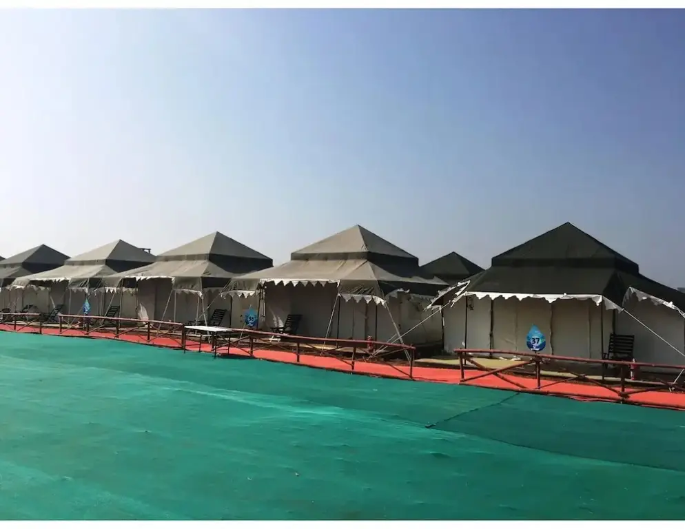 Найни: Global Kumbh Village