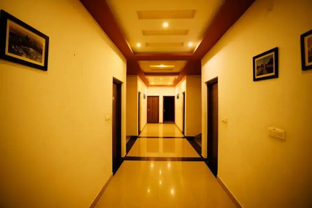 Meera Valley Resort — фото 1