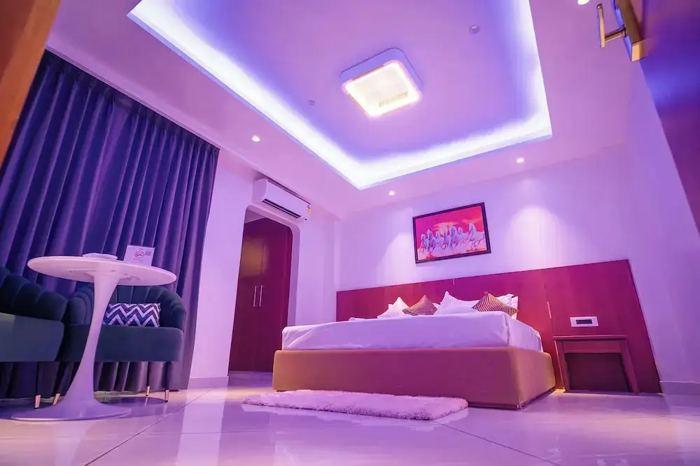 Нью-Дели: J60 Suites