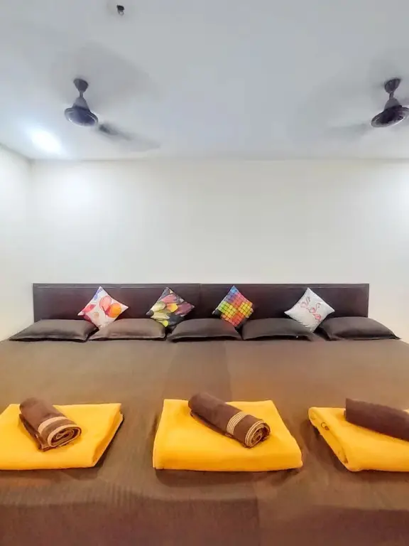 Пляж Мандва: Opulence Resort Awas Alibag
