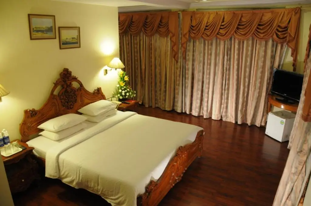 Бангалор: Nalapad's Hotel Bangalore International