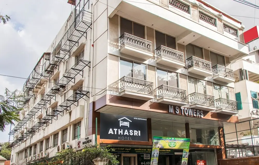 Athasri Hotel Infantry Road — фото 1