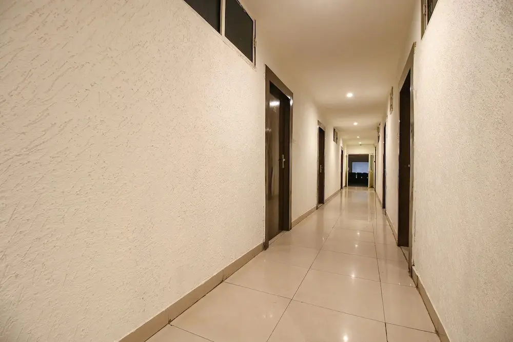 Бхопал: FabHotel Neena Palace