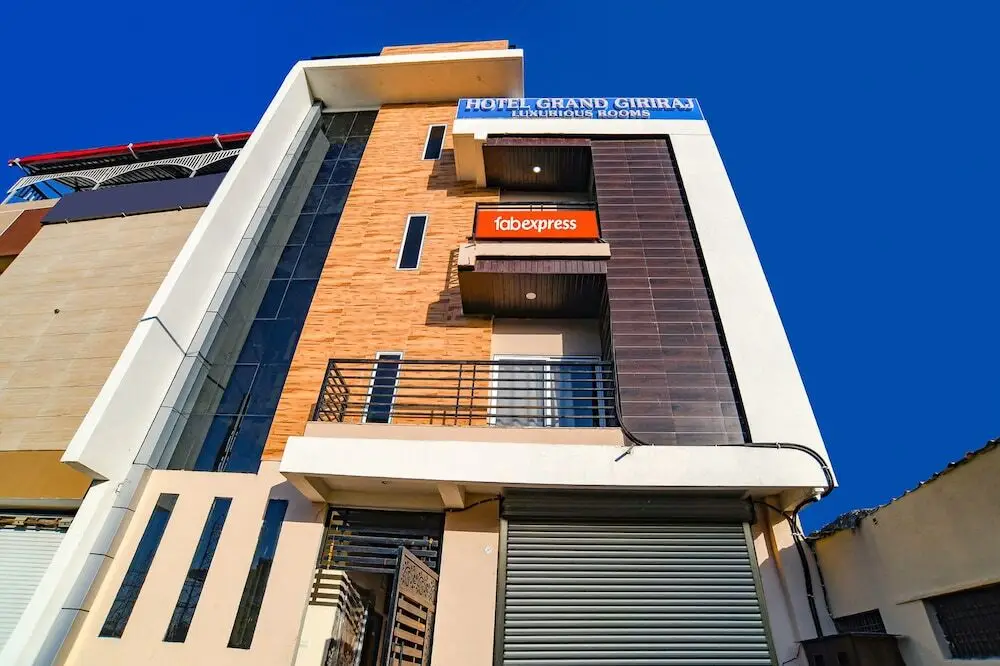 FabHotel Grand Giriraj — фото 1