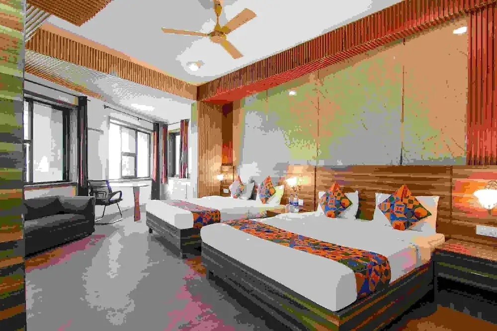 Fabhotel Vijay Palace — фото 1