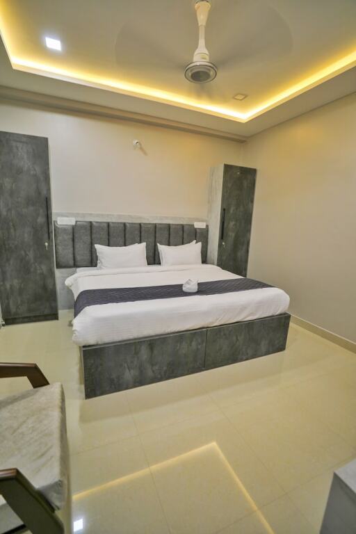Хидерабад: Hotel Ceasta, Next US Consulate Hyderabad, Gachibowli