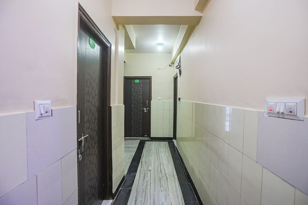 Канпур: Fabexpress Kanha Dham