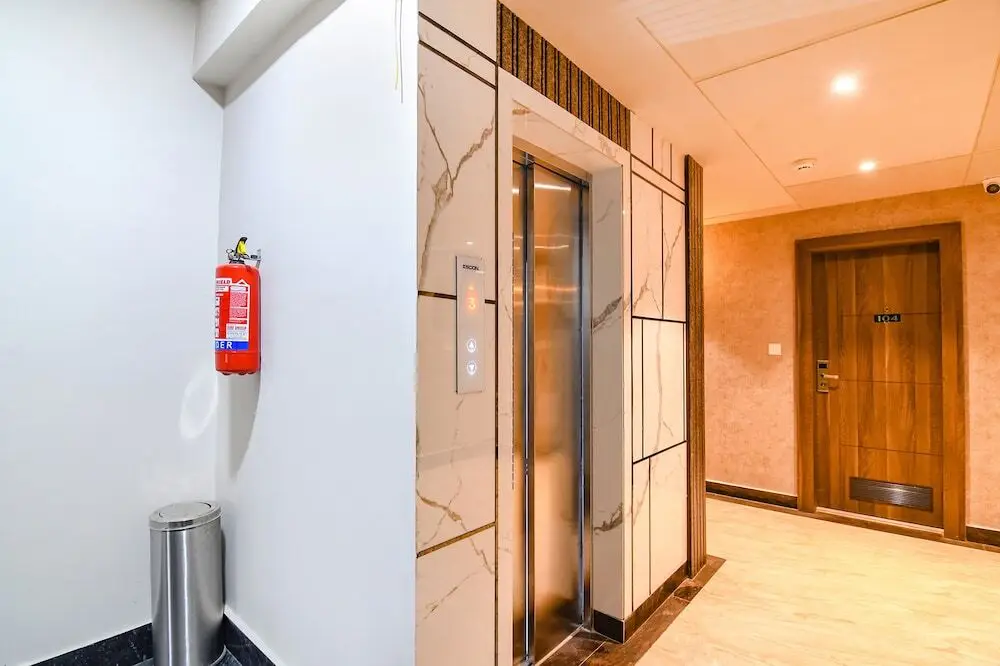 Колката: Fabhotel Prime Urban Cliff