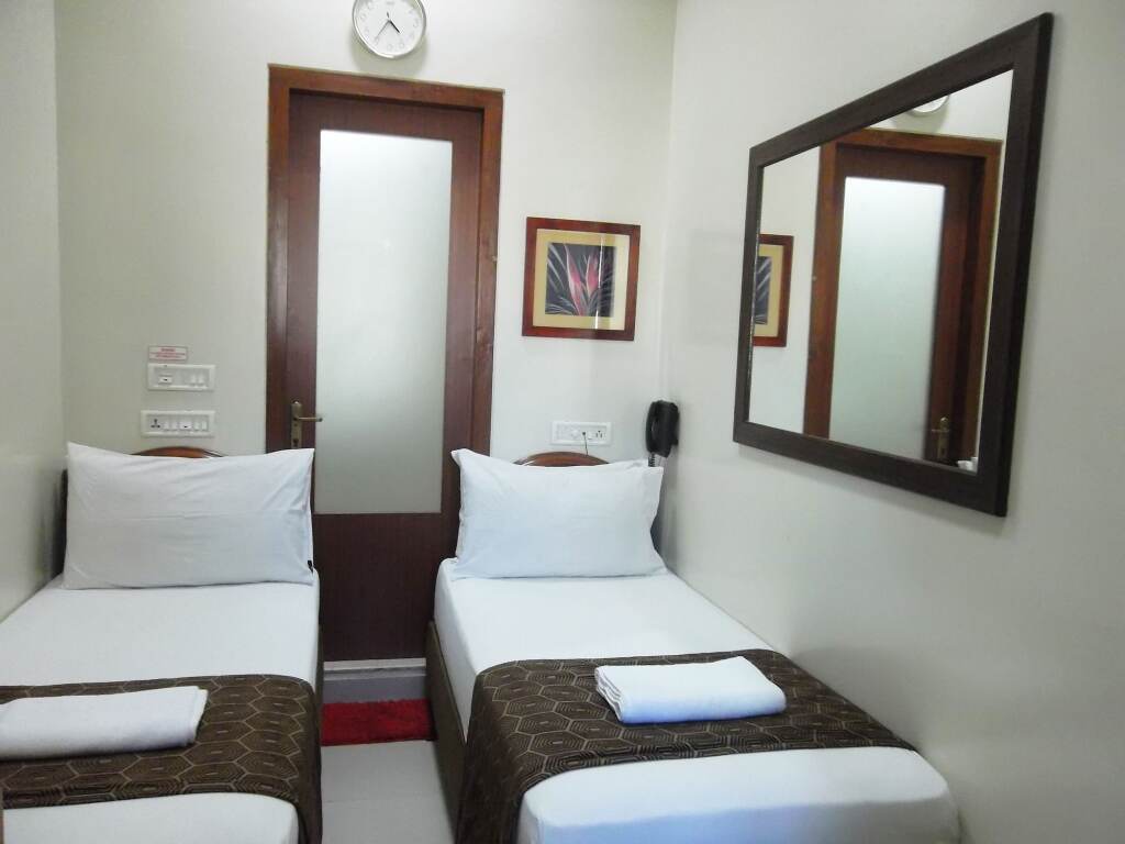 Мумбаи: Hotel Elphinstone Annexe