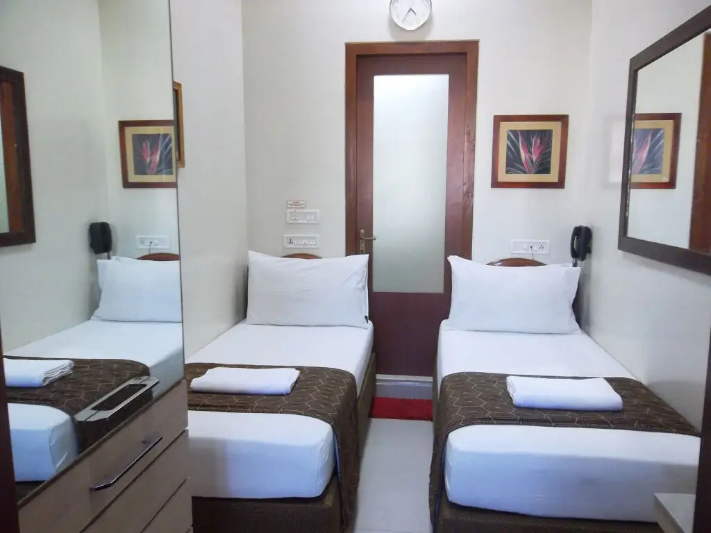 Мумбаи: Hotel Elphinstone Annexe