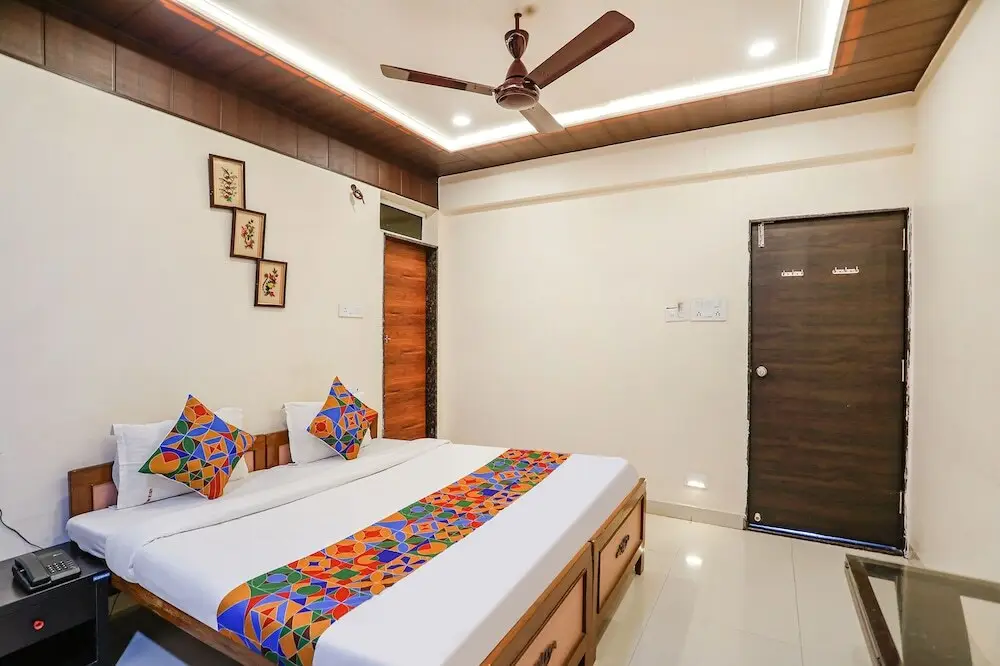 Fabexpress Girija Inn — фото 1