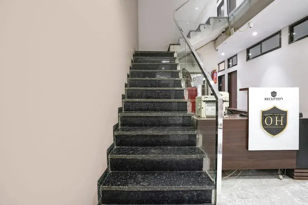 Сурат: Fabexpress Ospite