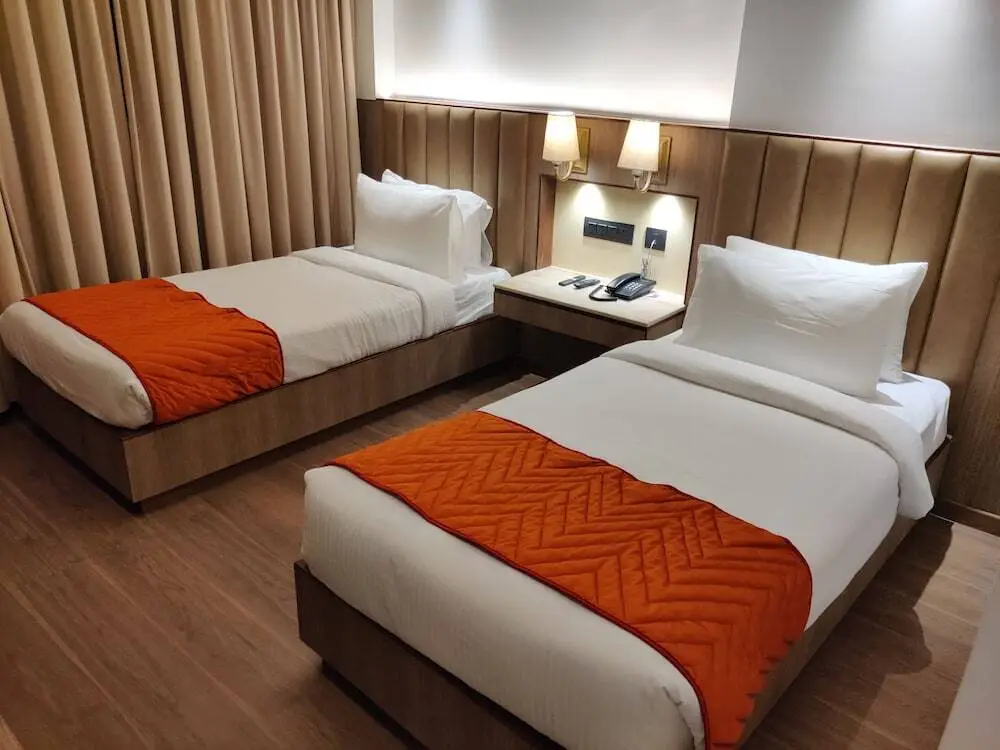 Нагпур: The Seven Hotel