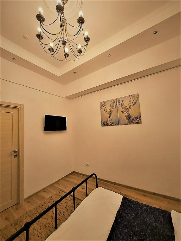 Ялта: Kartinki Massandryi Mini-hotel