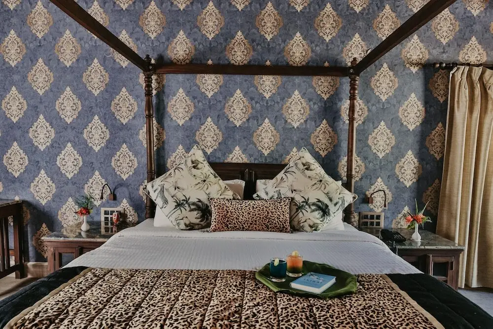 Сазан: Gir Lion Safari Camp