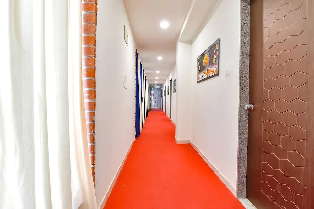 Вадодара: Fabhotel Infinity