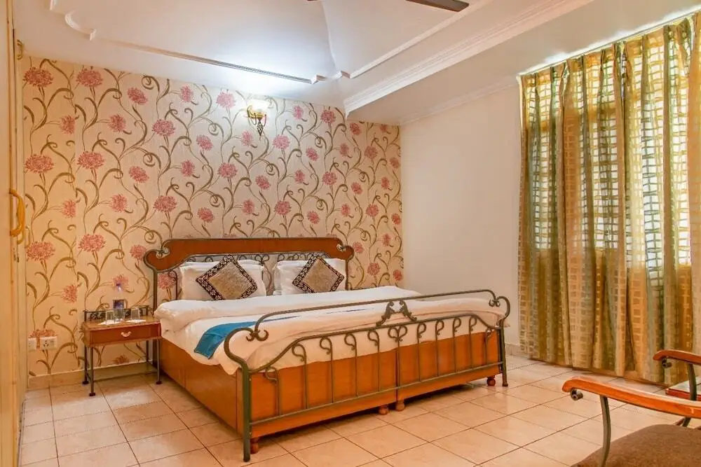 Казаули: Sunpine Villa