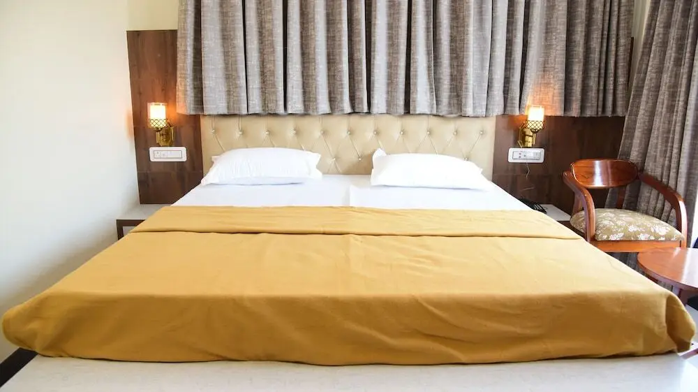 Наинитал: Naini Hill Inn