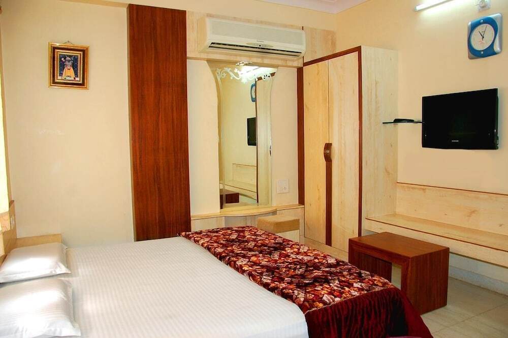 The Sky Comfort Hotel Shri Vithalesh — фото 1