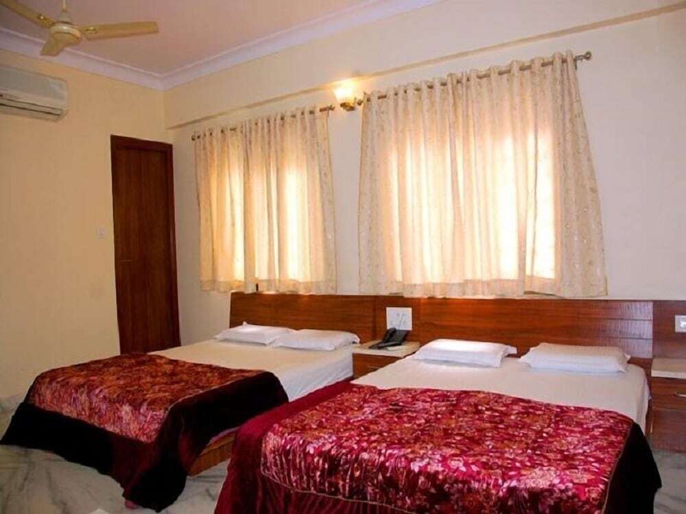 Натхдвара: The Sky Comfort Hotel Shri Vithalesh