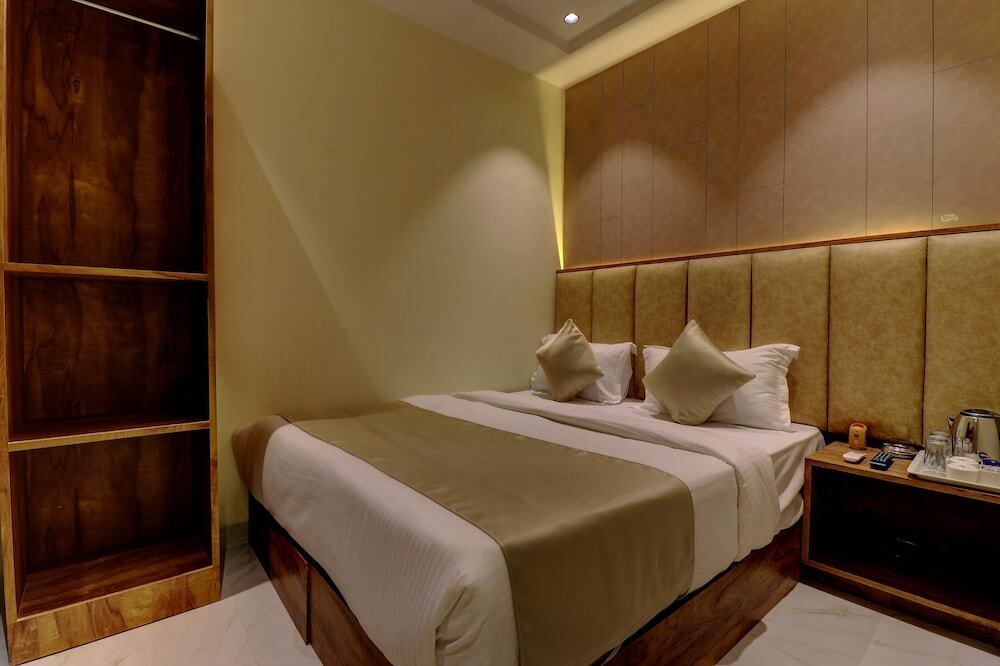 Мумбаи: Hotel Amber Suite