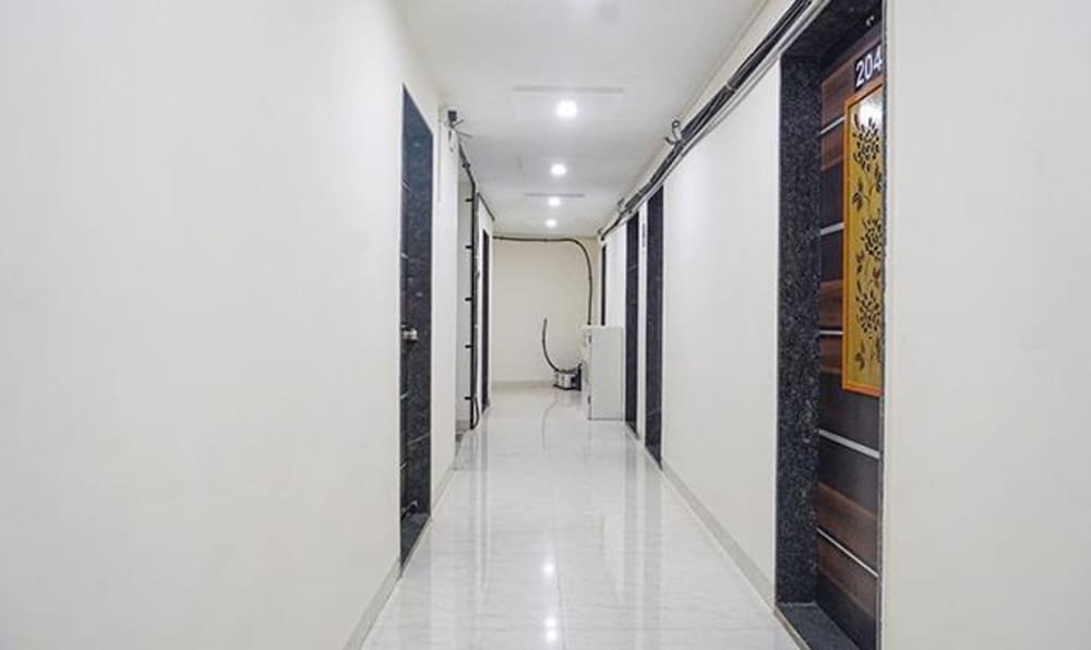 Пуна: Fabhotel Classic Square