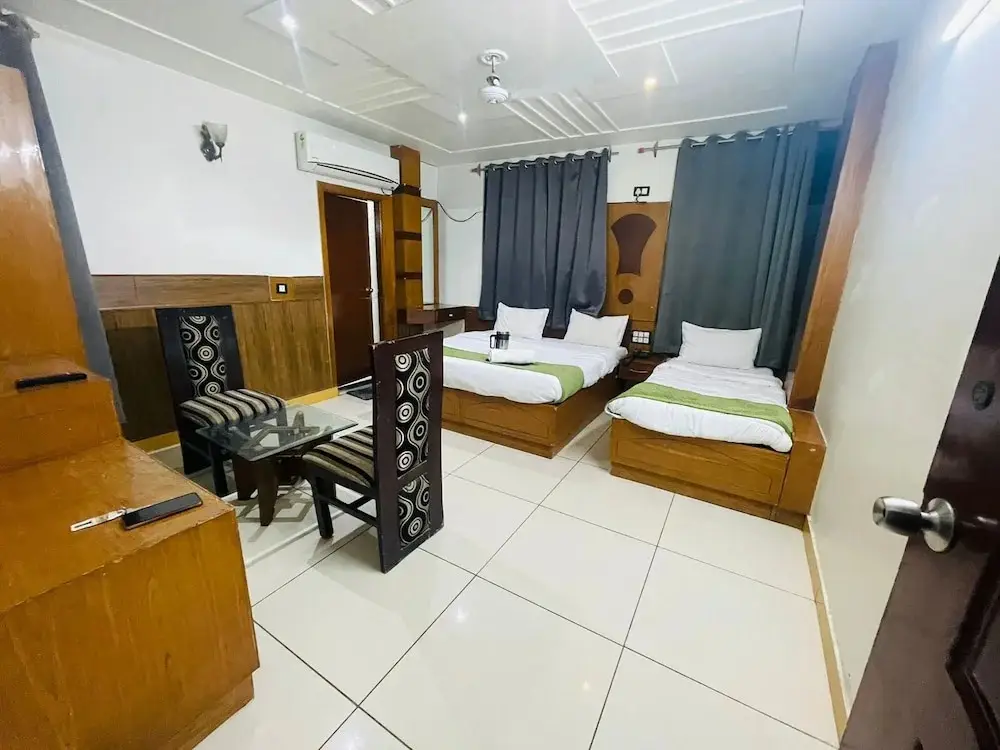 Агра: Hotel Alpine By The Golden Taj Group
