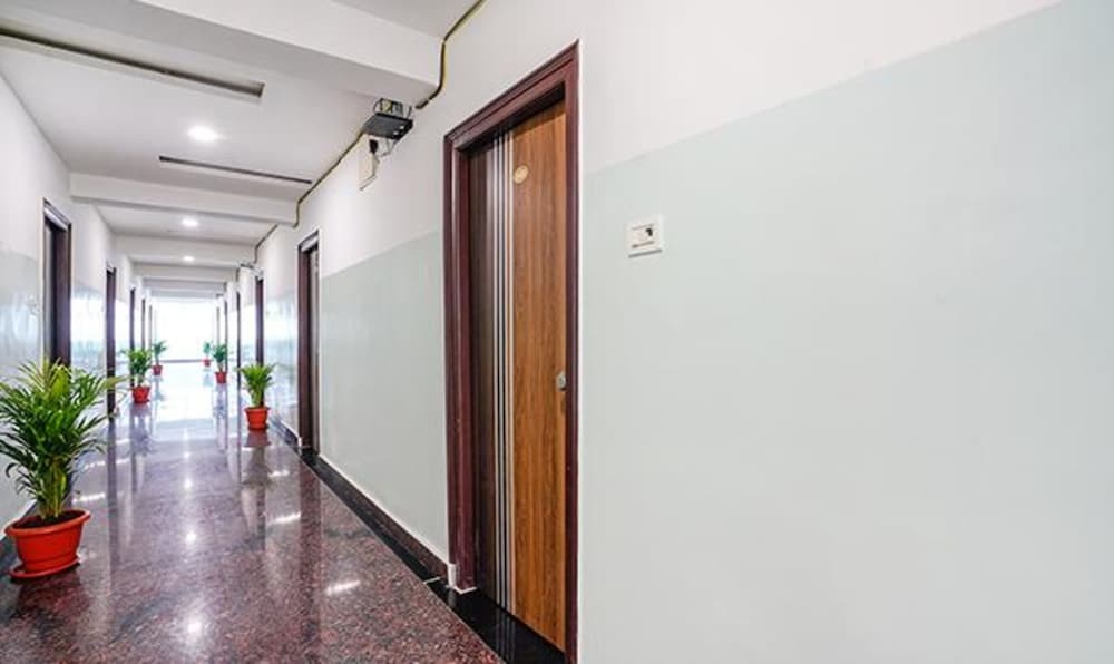 Хидерабад: Fabhotel Sri Karthikeya Grand