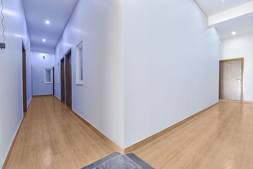 Джайпур: Fabhotel My Stay Sirvi Inn