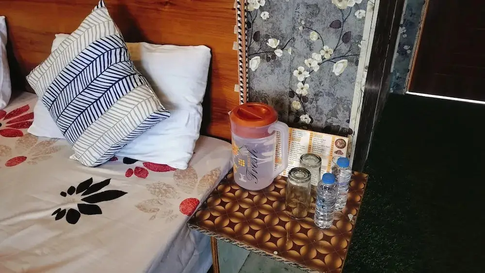 Кангра: Hotel Nirbana Heights