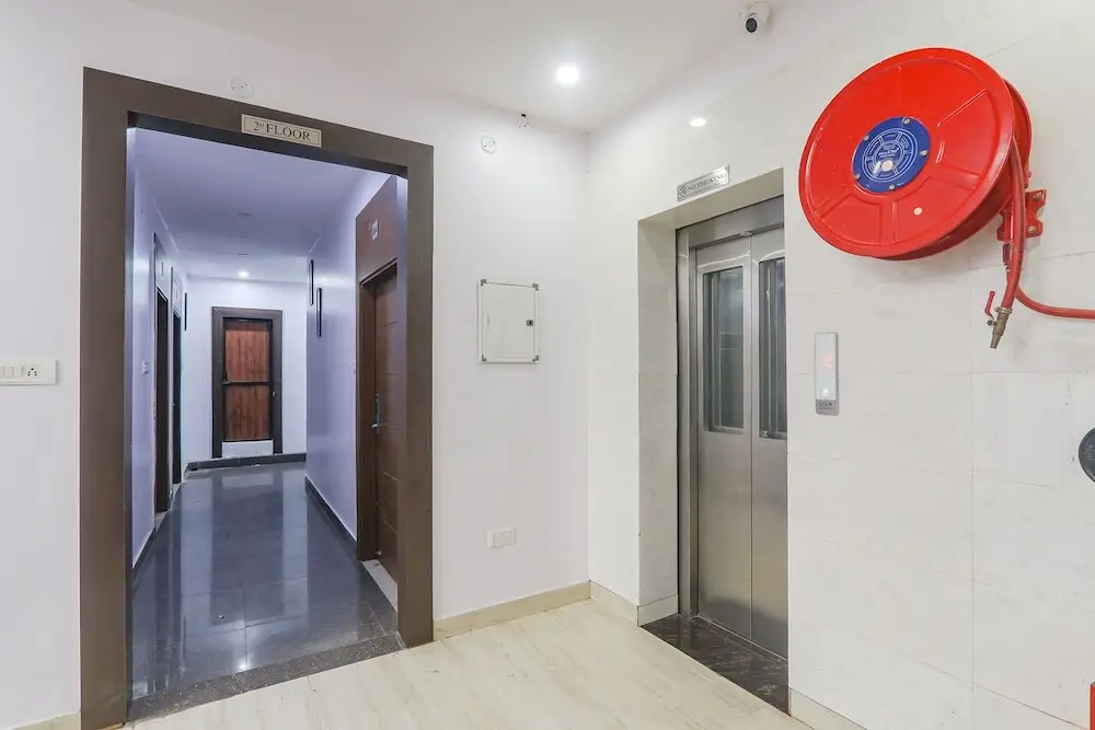 Лакхнау: Fabhotel The Crestelia