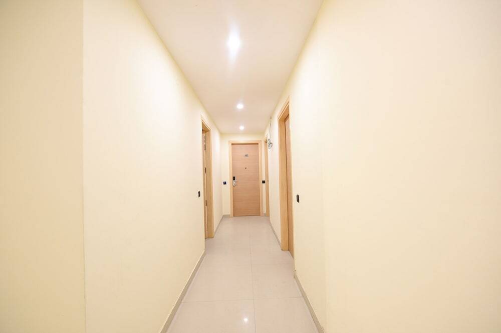 Гуруграм: FabHotel Corporate suite