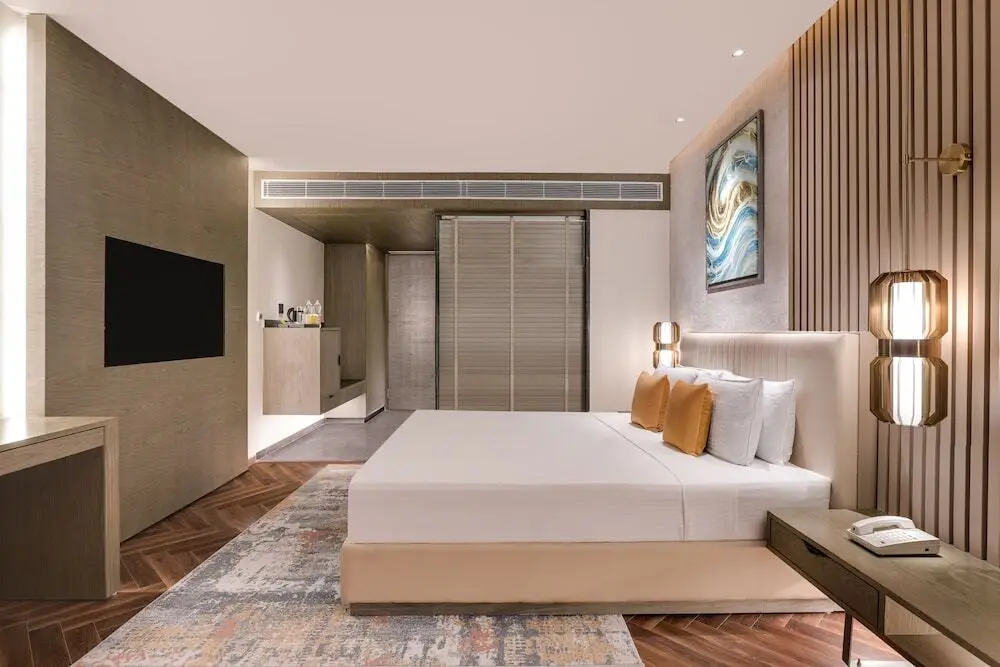 Ханзи: Lemon Tree Hotel Hisar