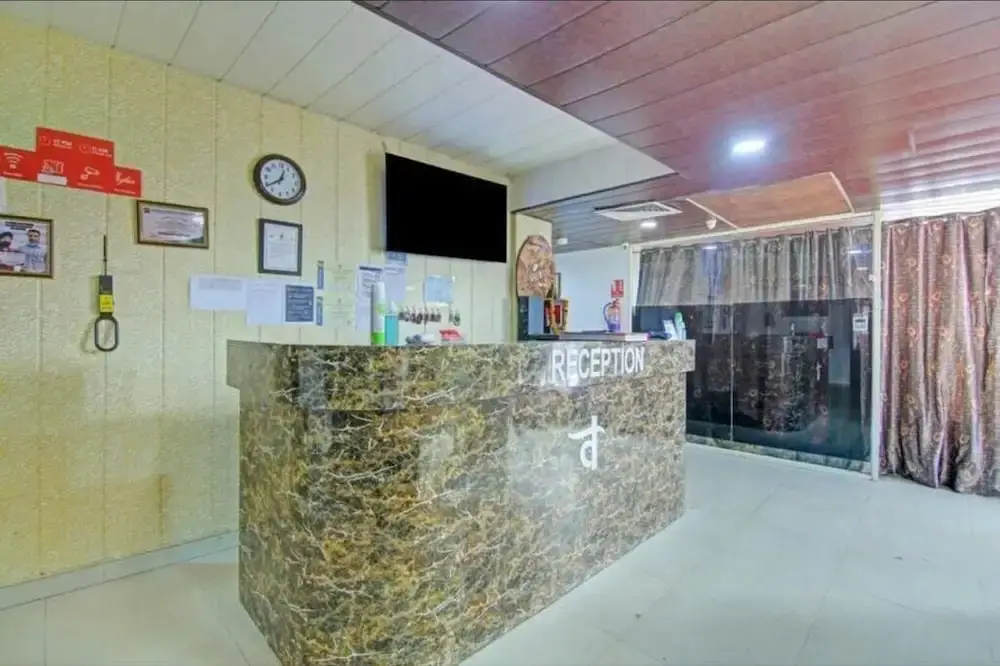 Нью-Дели: Hotel Grand Inn